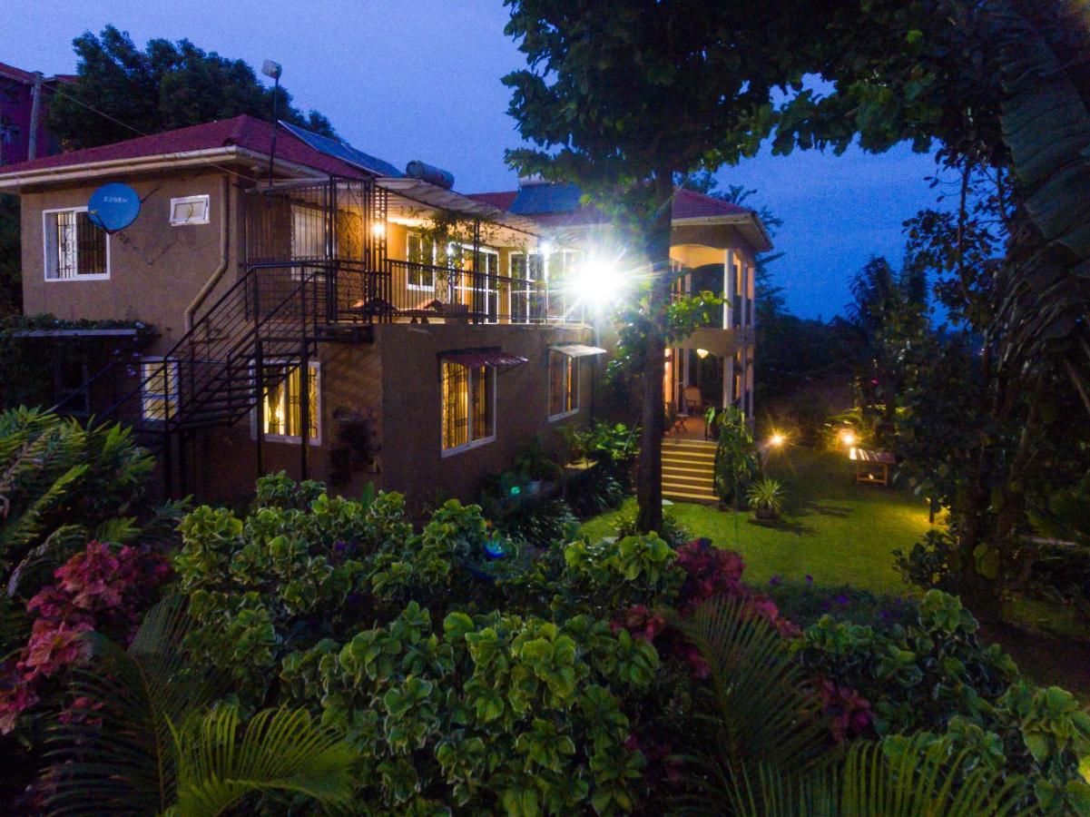 Ewange - A Casa Mia Bed & Breakfast Kampala Exterior foto